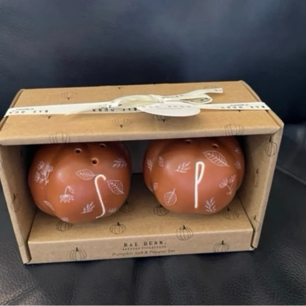 Thanksgiving Rae Dunn Pumpkin Salt and Pepper Shakers